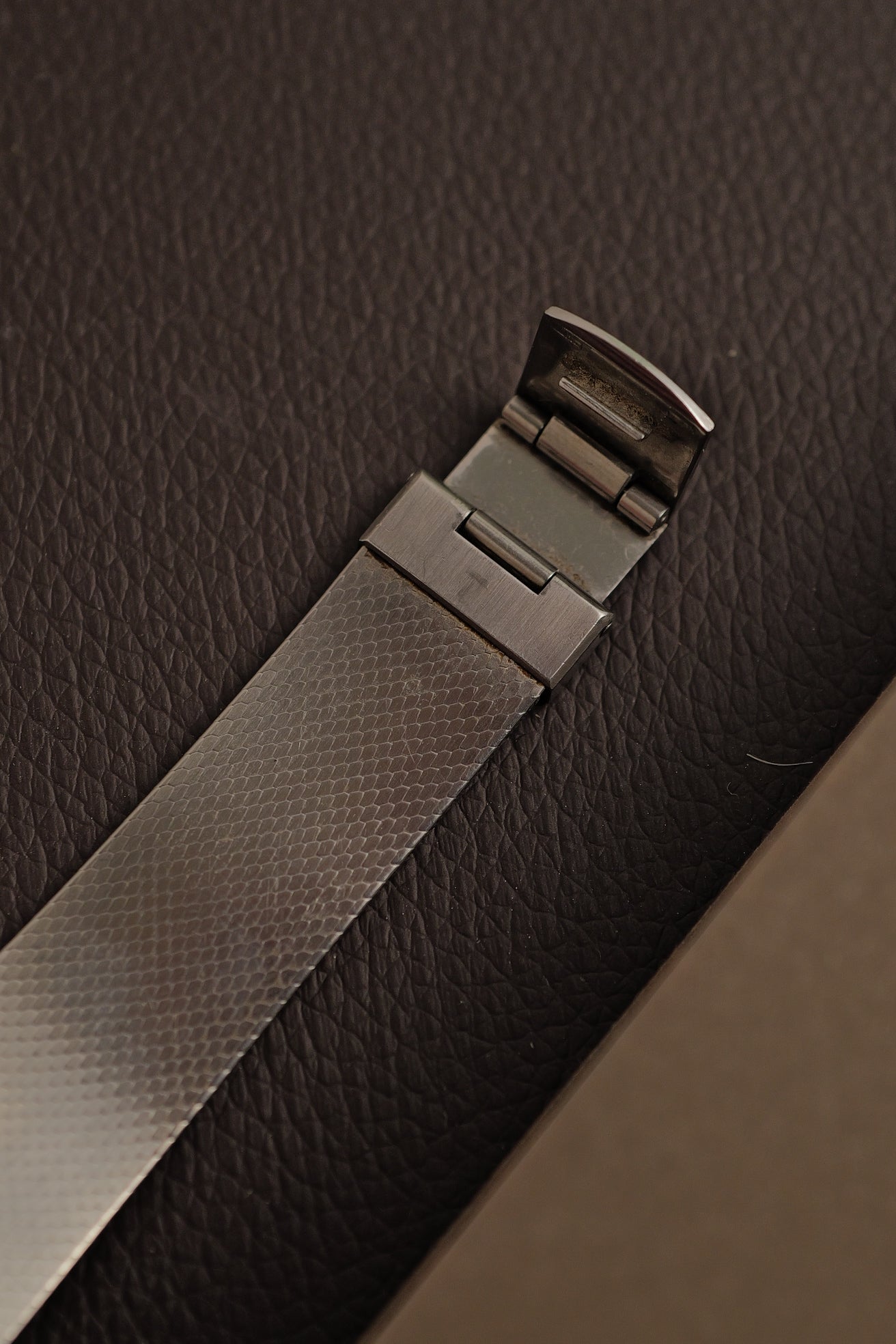 Seiko Quartz "Sunburst Blue Cushion" Circa. 1988