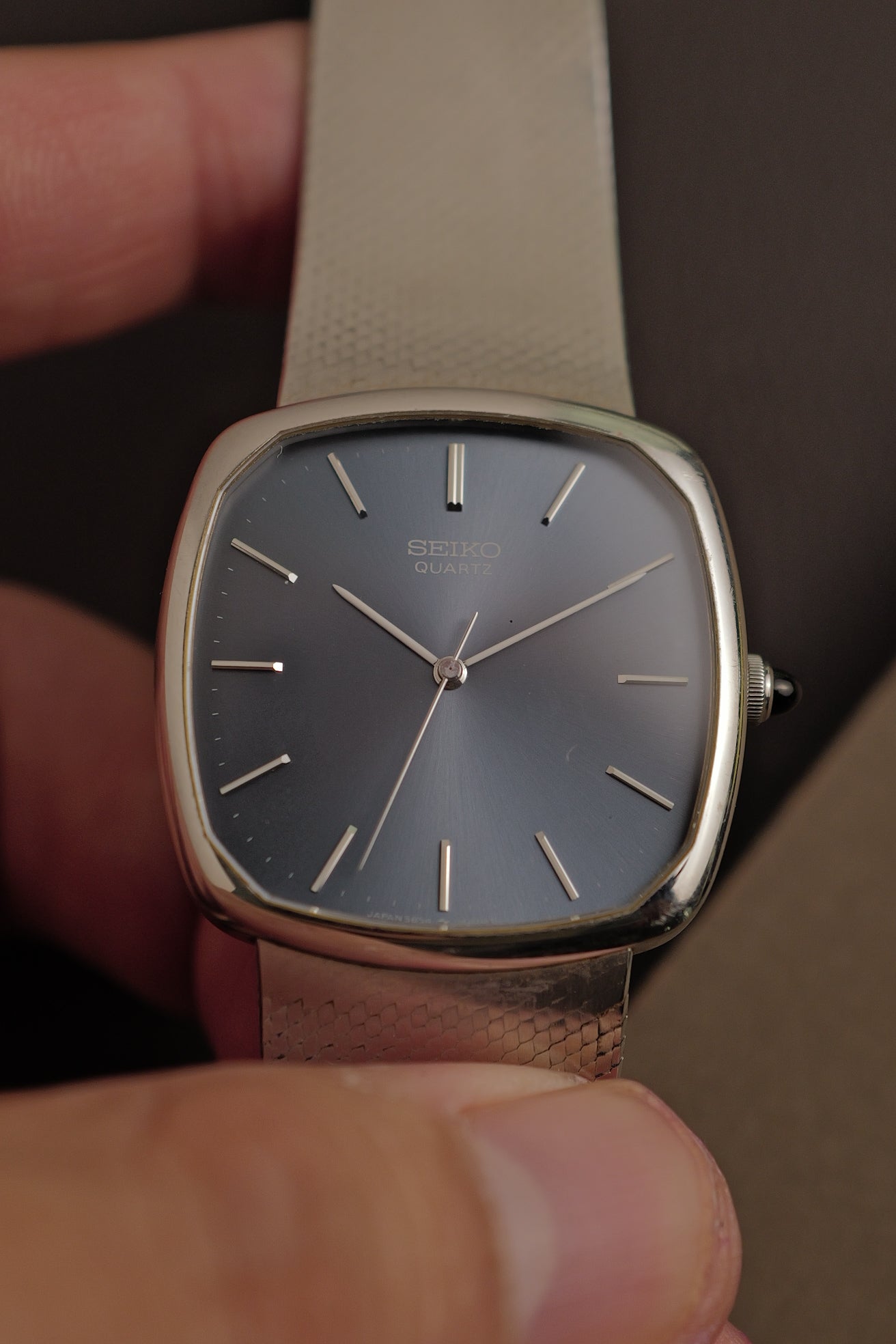 Seiko Quartz "Sunburst Blue Cushion" Circa. 1988