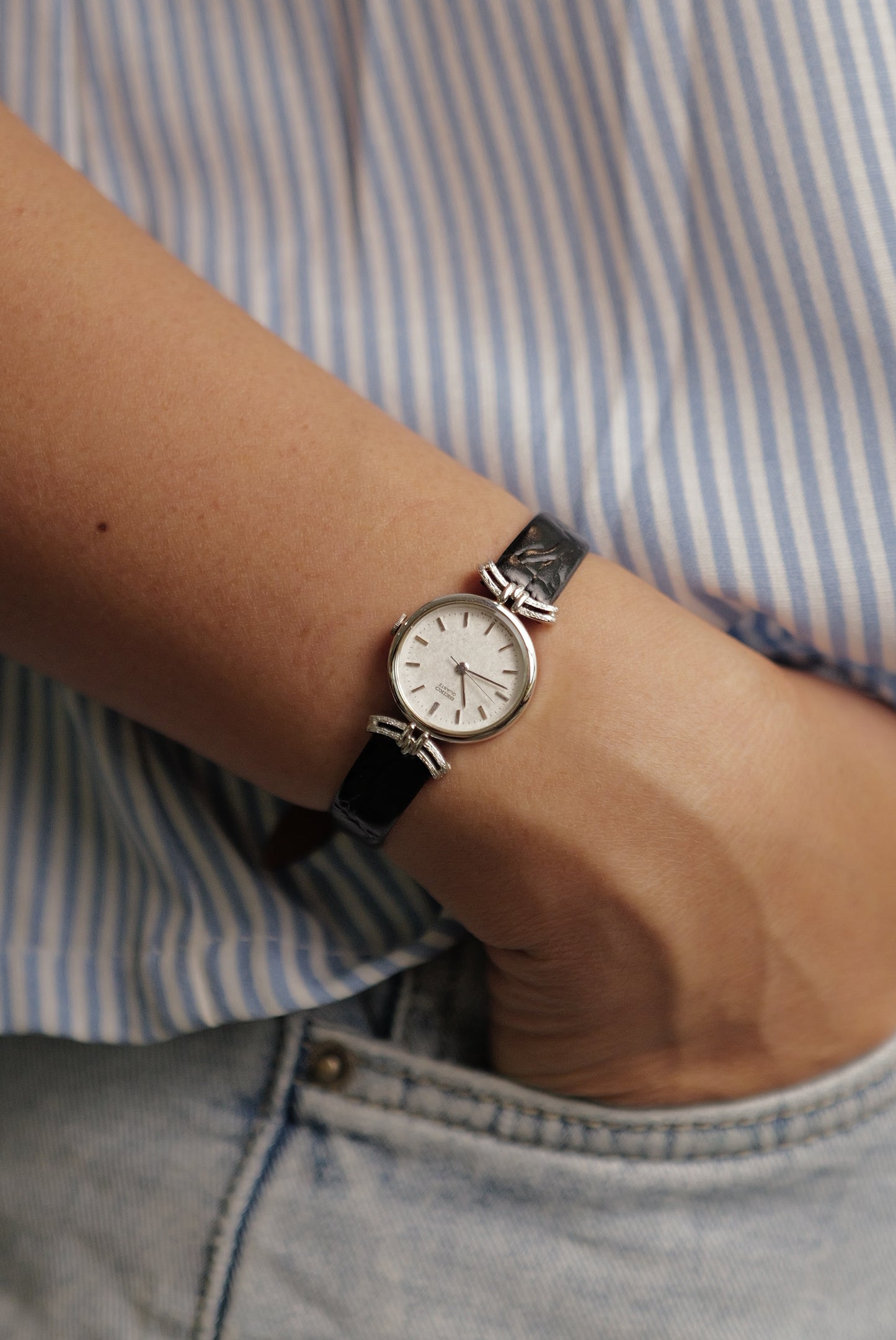 Seiko Quartz "T-lugs Art deco" Circa. 1980