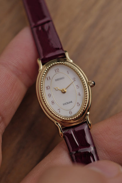 Seiko Exceline Mother of Pearl with beaded bezel Circa. 1992
