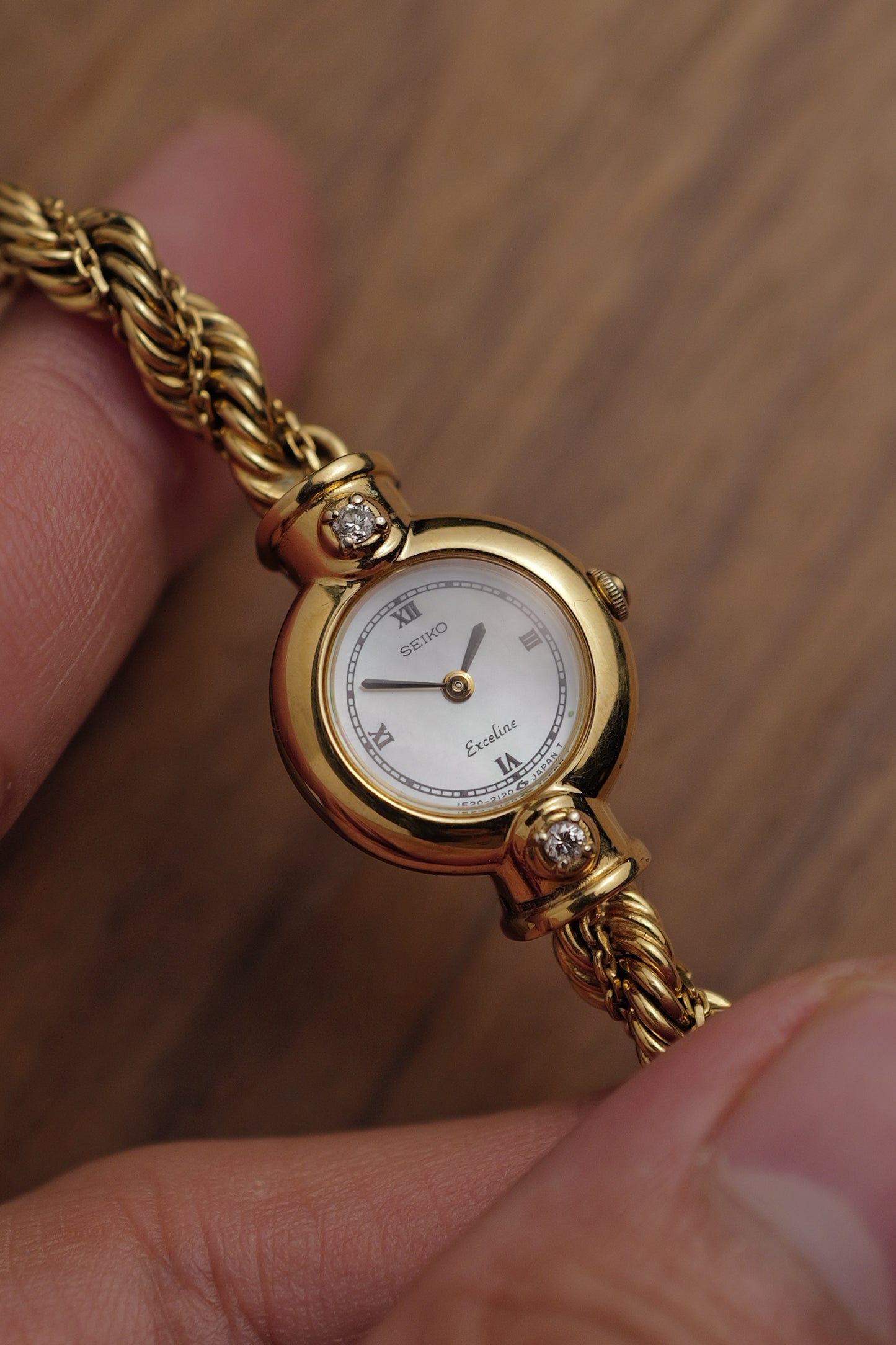 Seiko Exceline Mother of Pearl "Pebble" Circa. 1988 w/ ori sticker