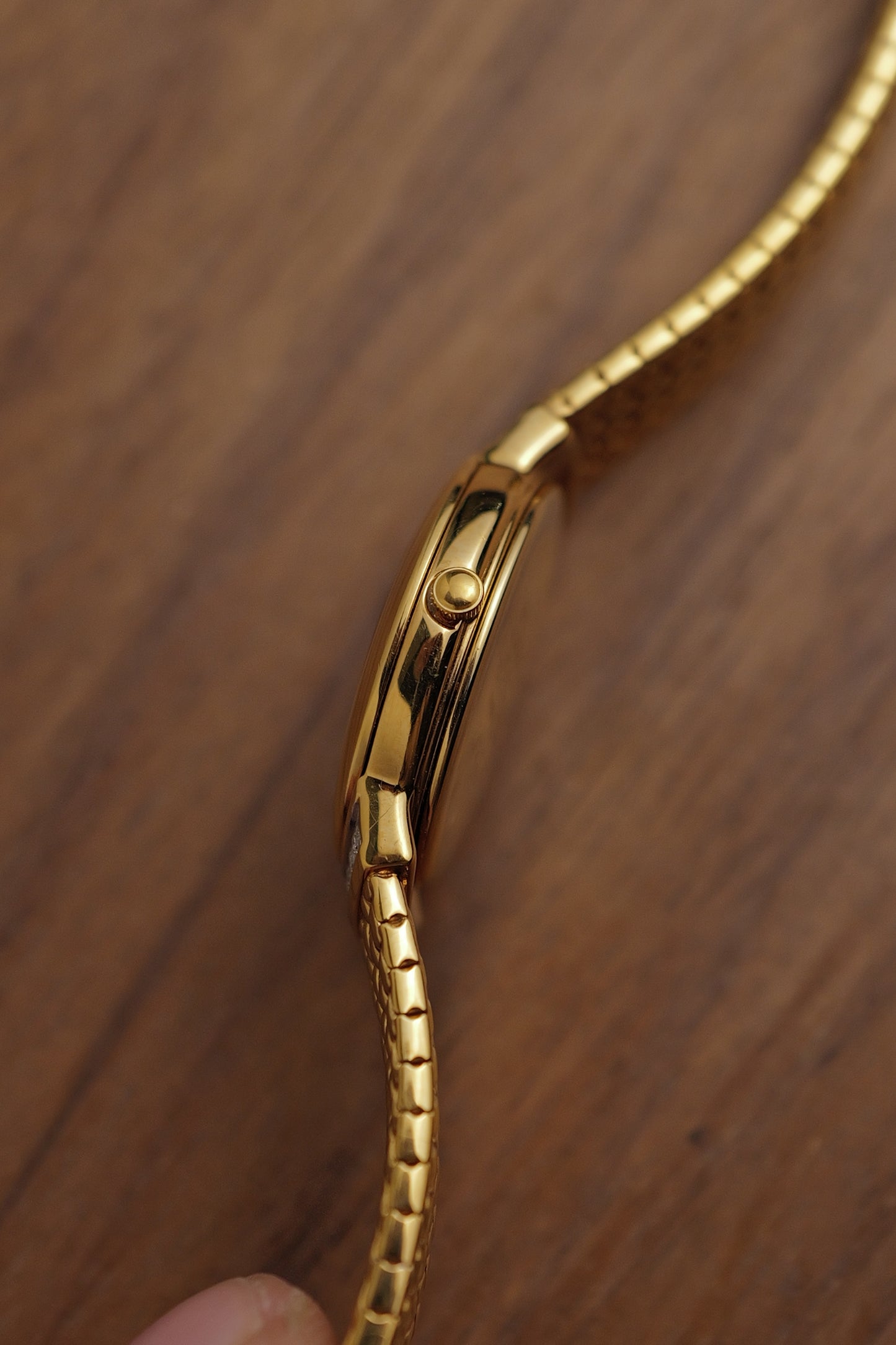 Seiko Exceline Mother of Pearl Oval w/ Diamonds Circa.1991