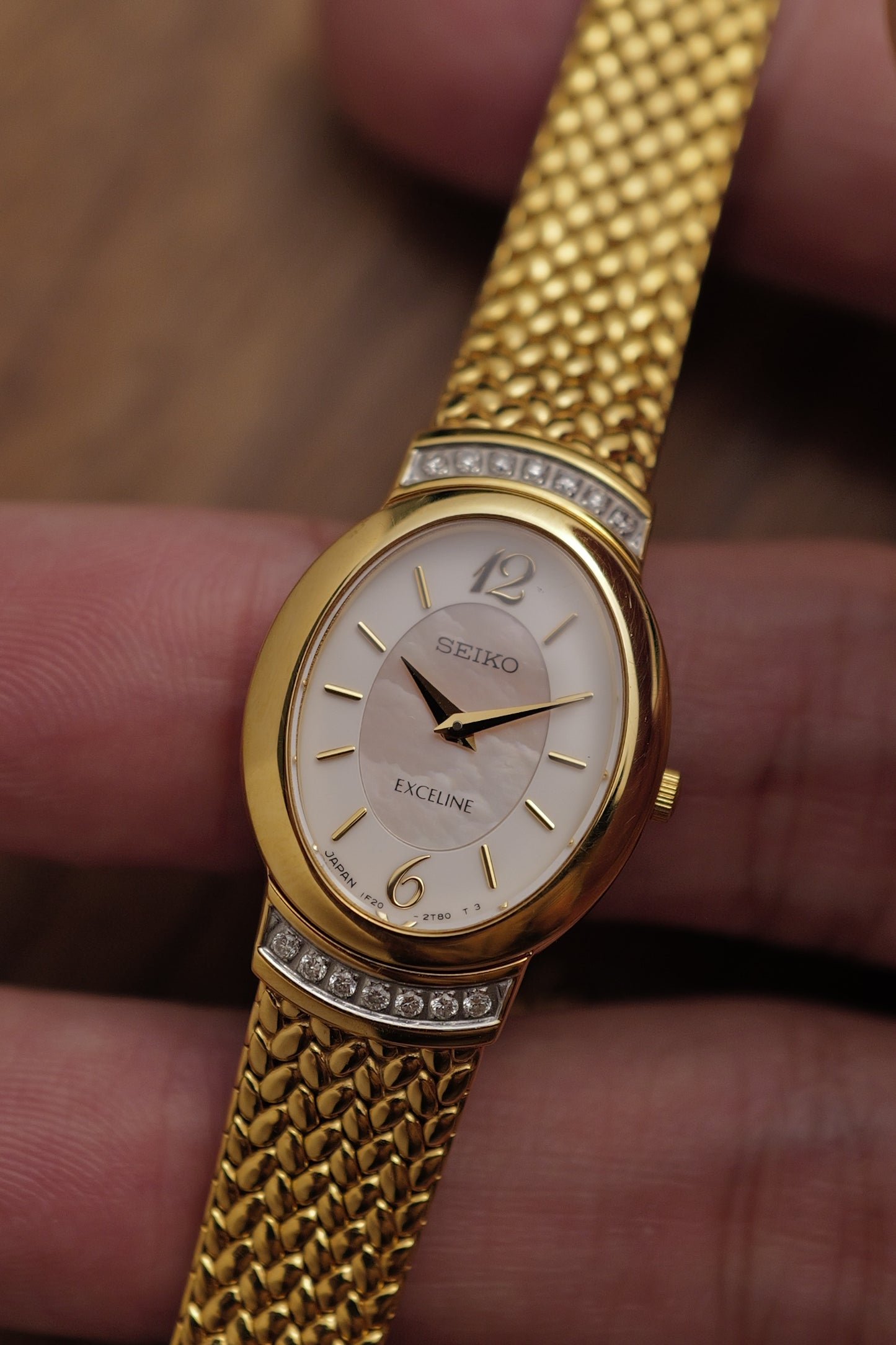 Seiko Exceline Mother of Pearl Oval w/ Diamonds Circa.1991