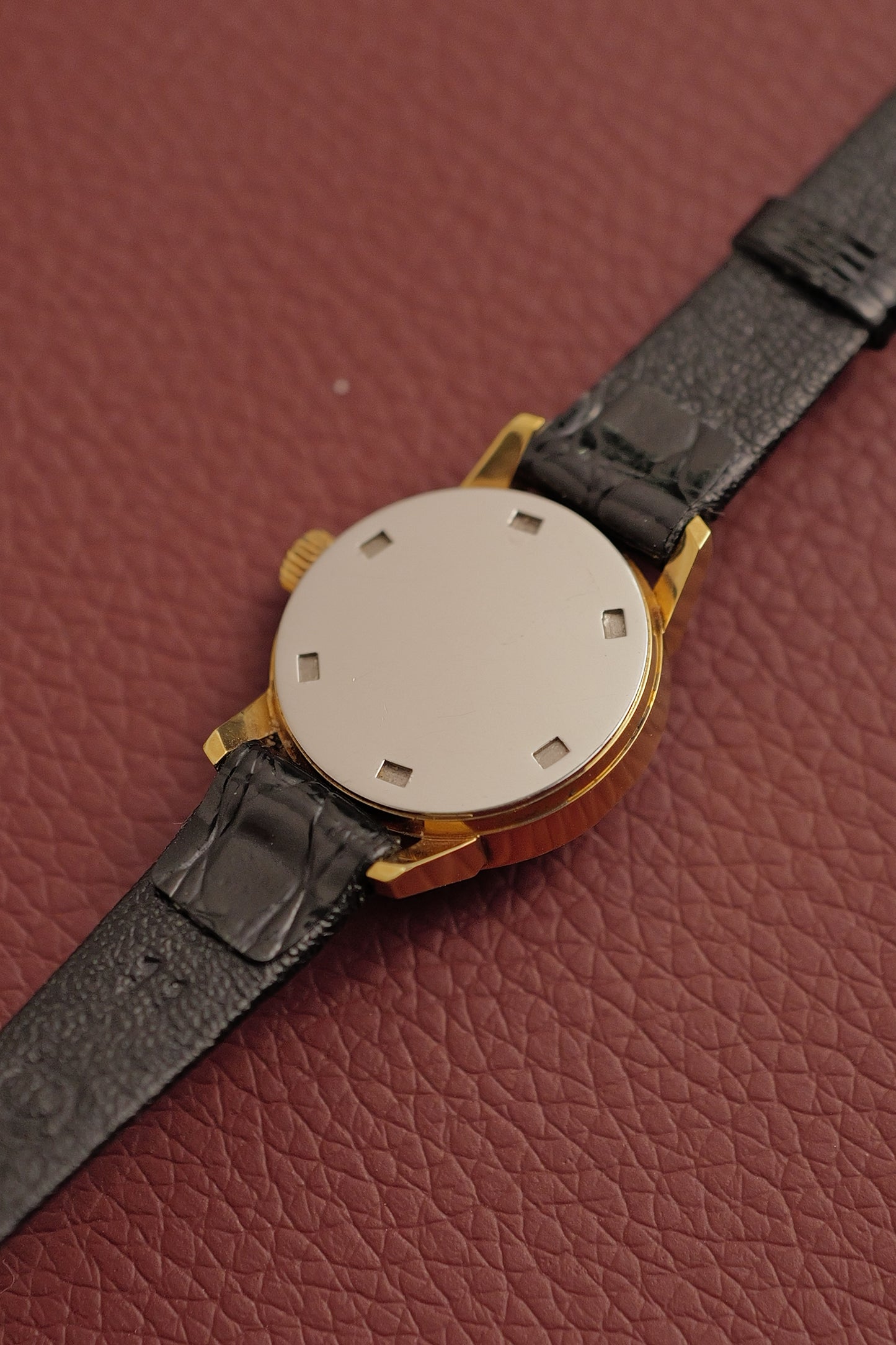 Omega Geneve Cal. 485  Circa. 1970s
