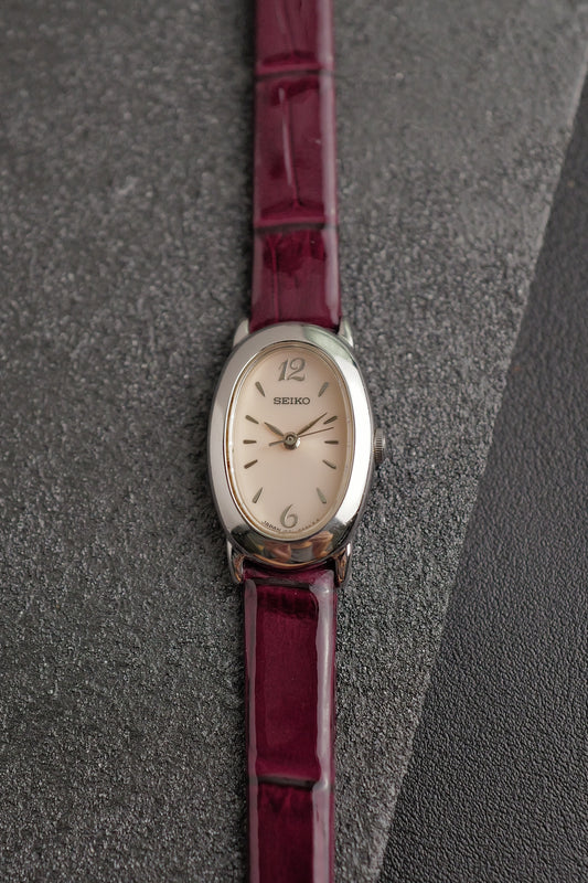 Seiko Ladies "Baignoire" Mini in Pink Dial Circa. 1990