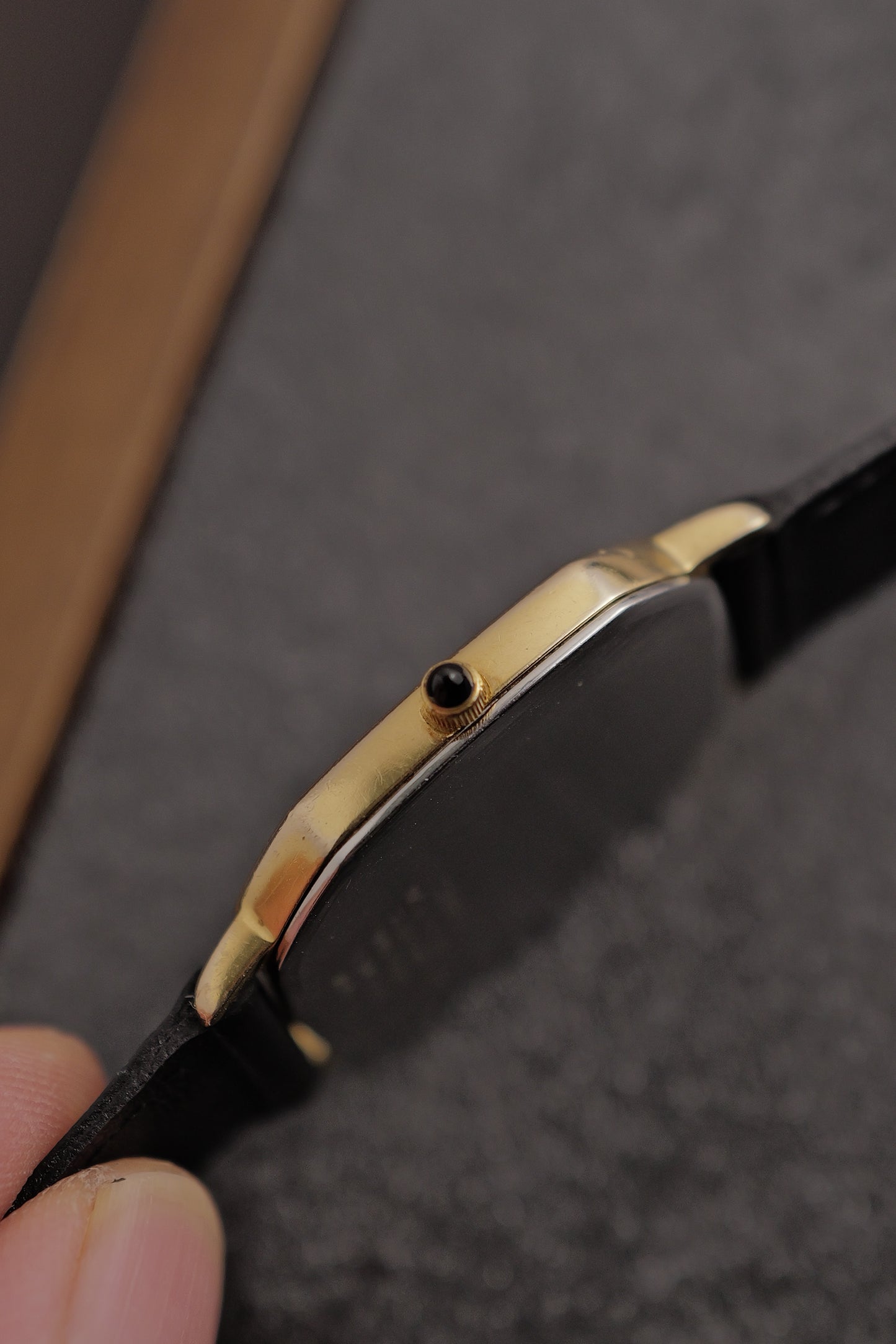 Seiko Dolce “ Onyx Bark” Solid 10k gold Case circa. 1981