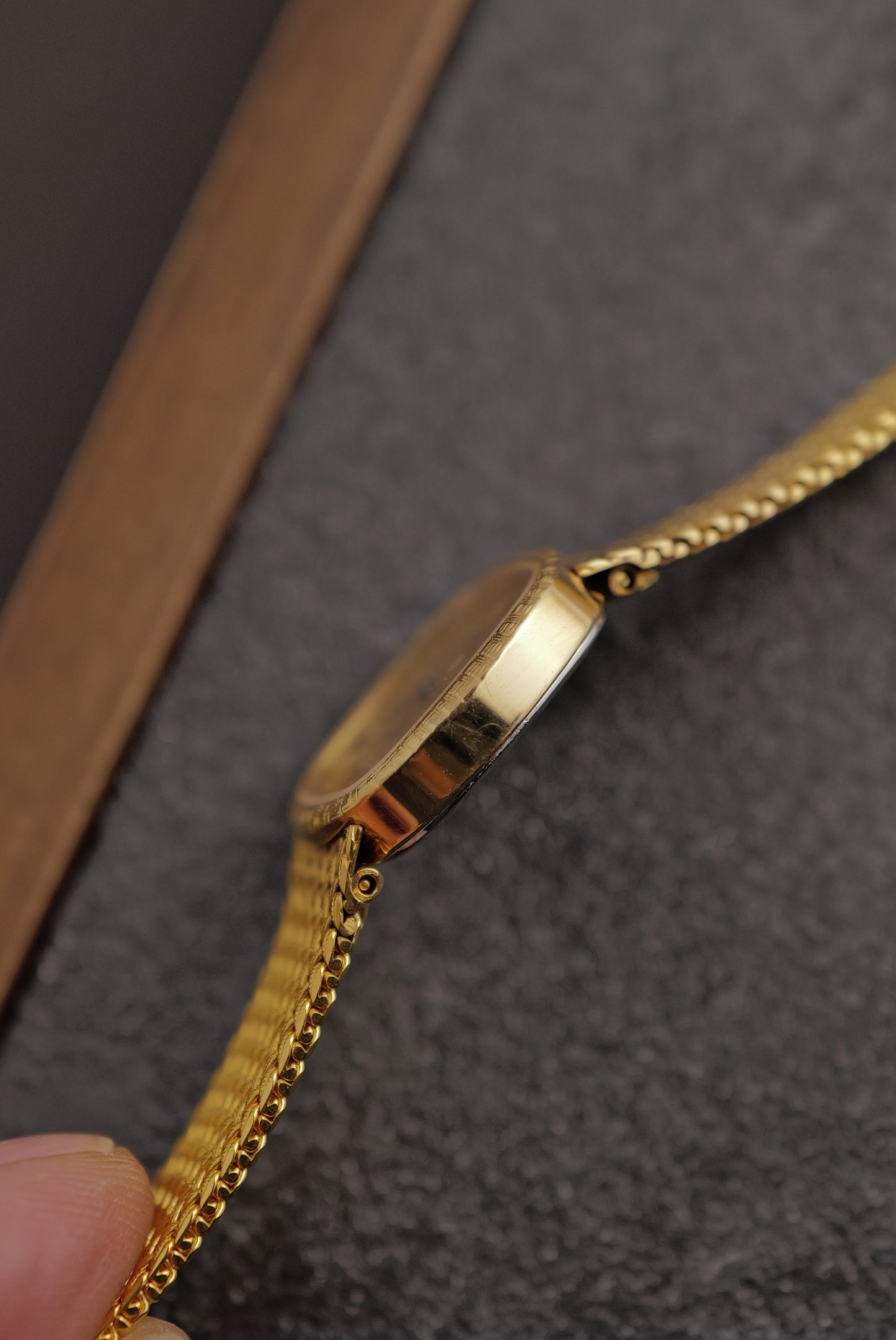 Ladies Longines Quartz Golden Weave Circa. 1990