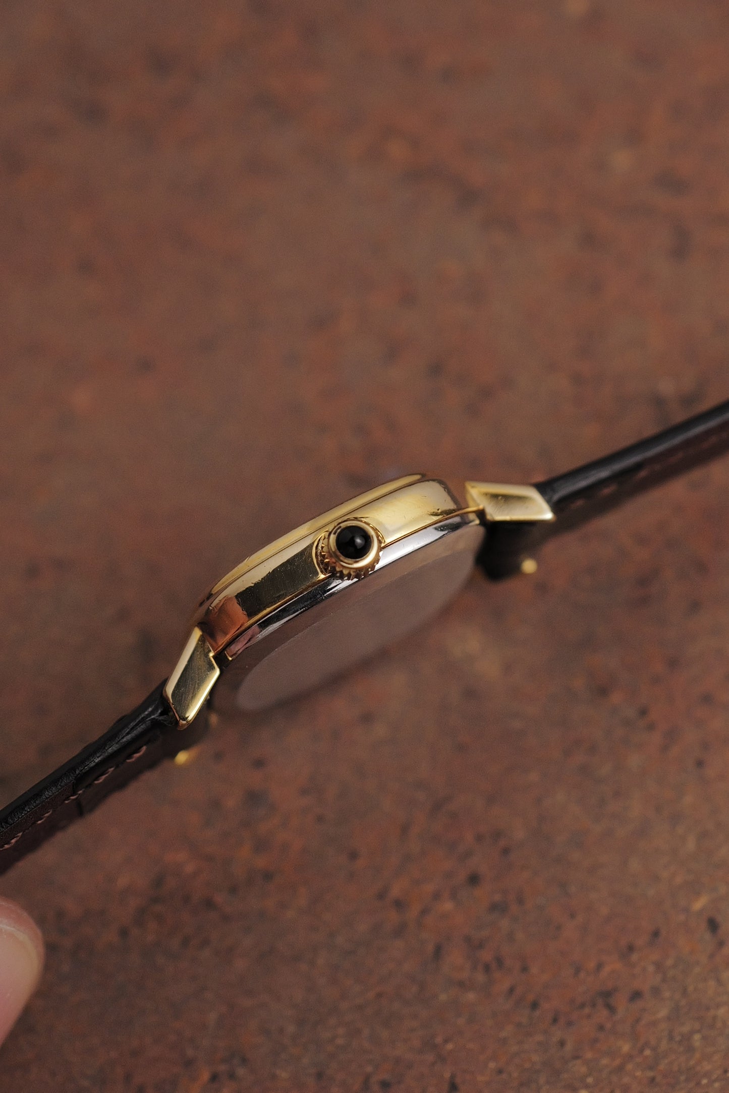Omega De-ville Oval w/ step bezel Circa. 1970s