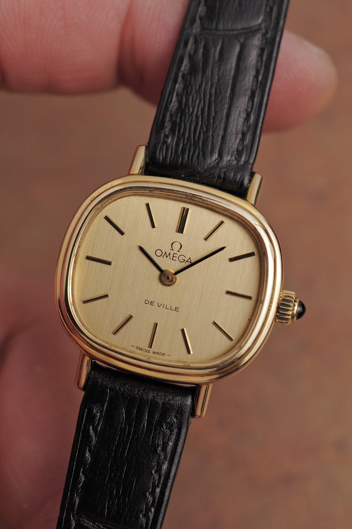 Omega De-ville Oval w/ step bezel Circa. 1970s