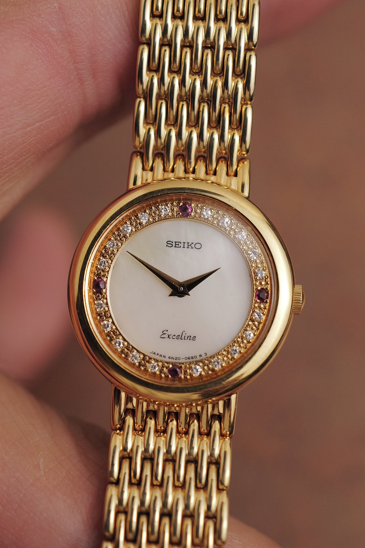 Seiko Exceline Mother of Pearl "RUBY'