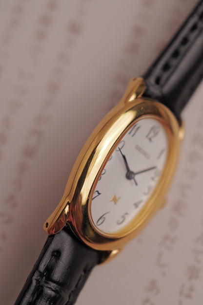 Seiko Ladies "Baignoire" Gold Circa. 1995