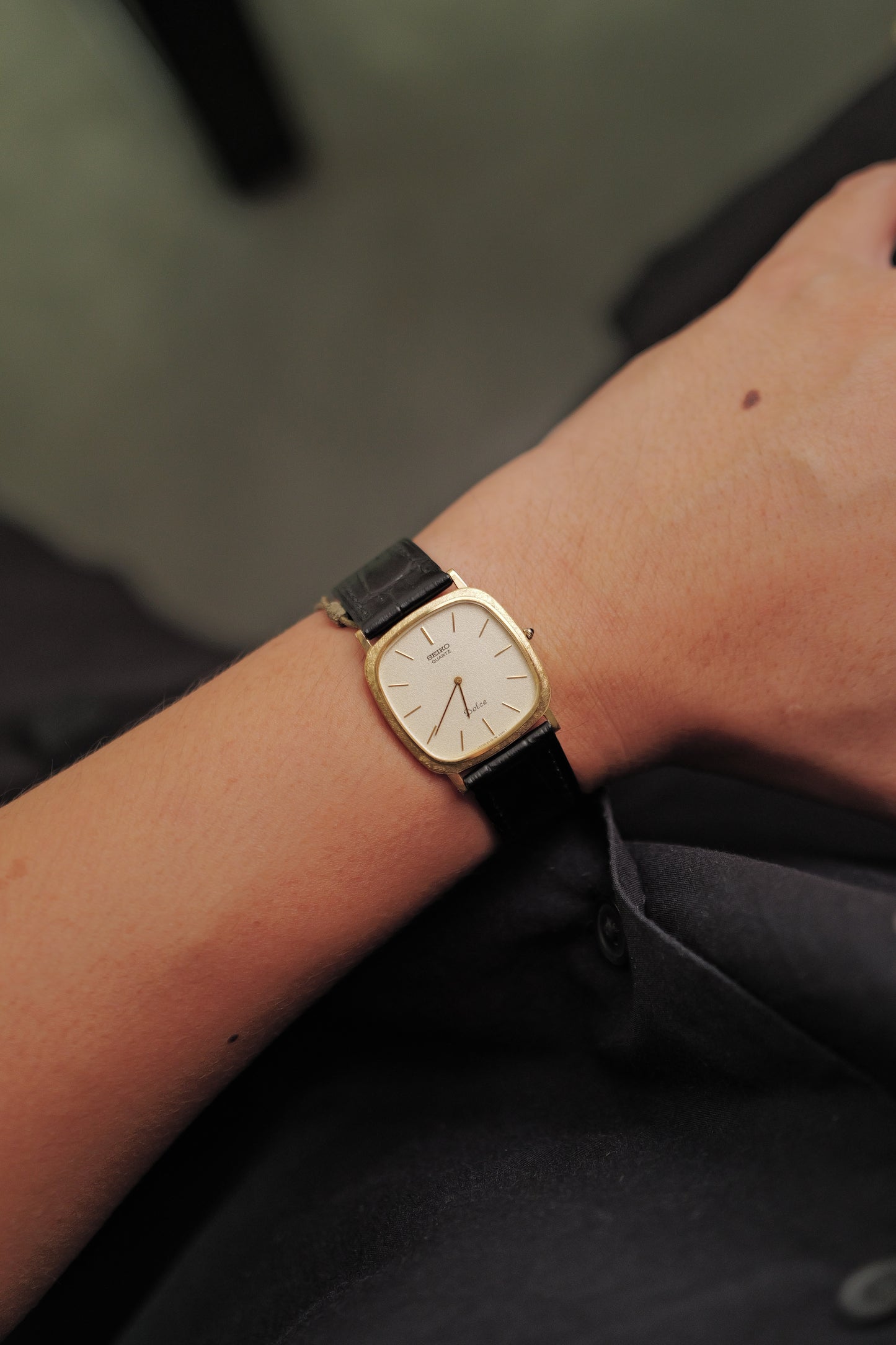 Seiko Dolce "Cushion" Circa. 1981 w/ original caseback sticker