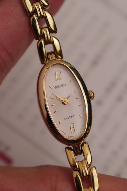 Seiko Baignorie Allongee in gold Circa. 1996