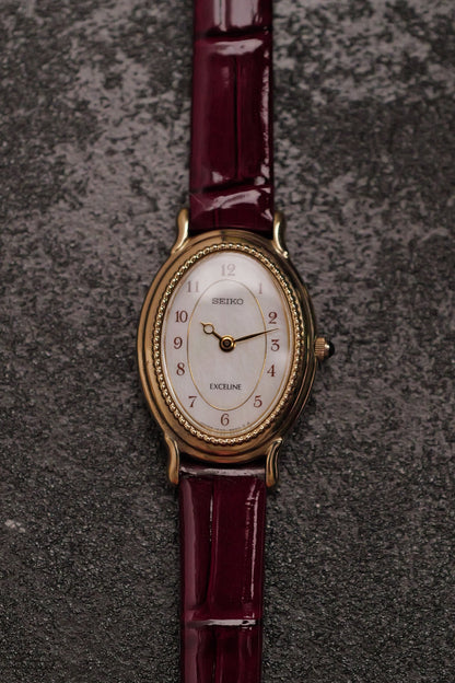 Seiko Exceline Mother of Pearl with beaded bezel Circa. 1992