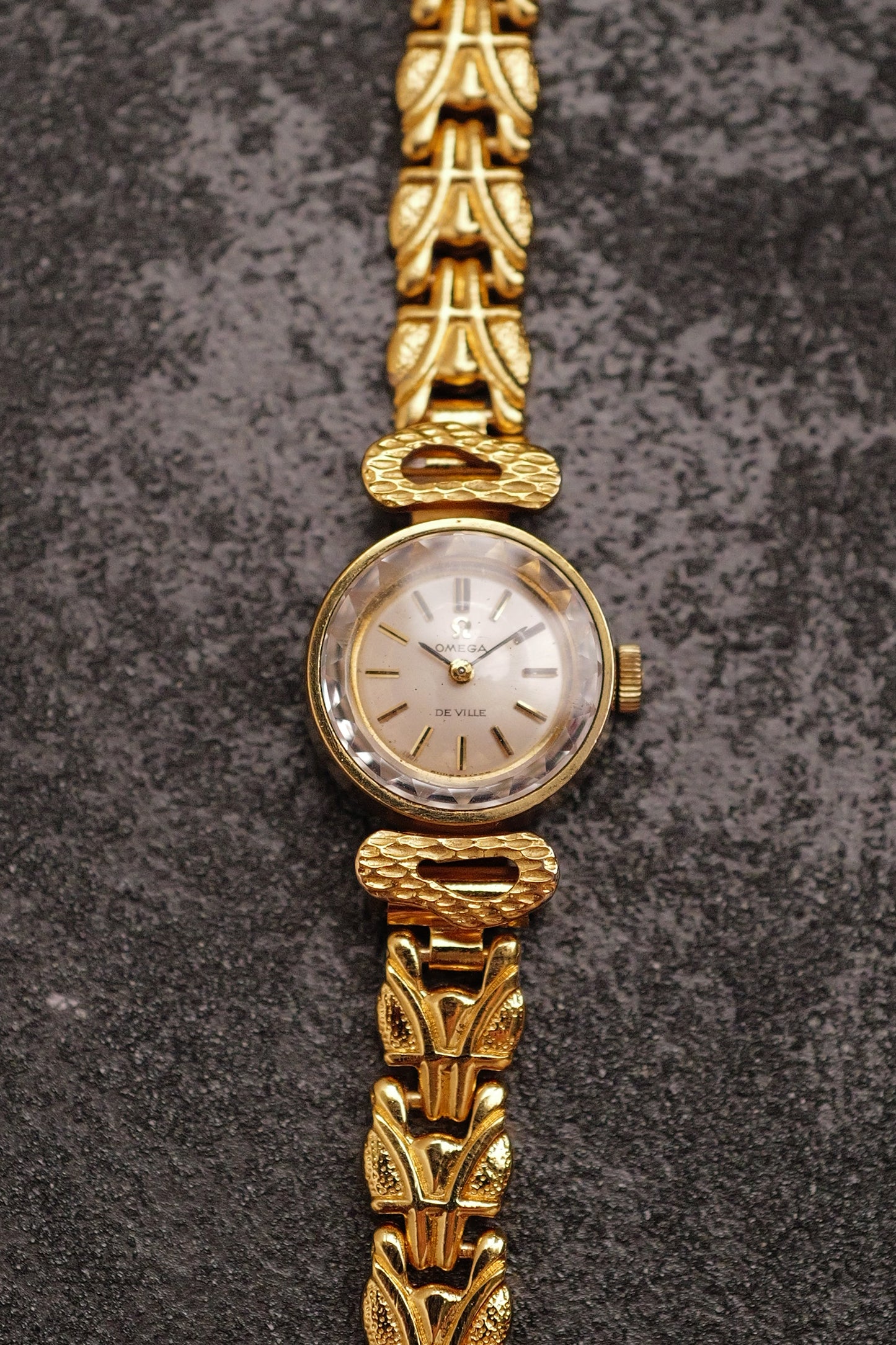 Omega Cocktail Art-deco w/ custom bracelet Circa. 1970s