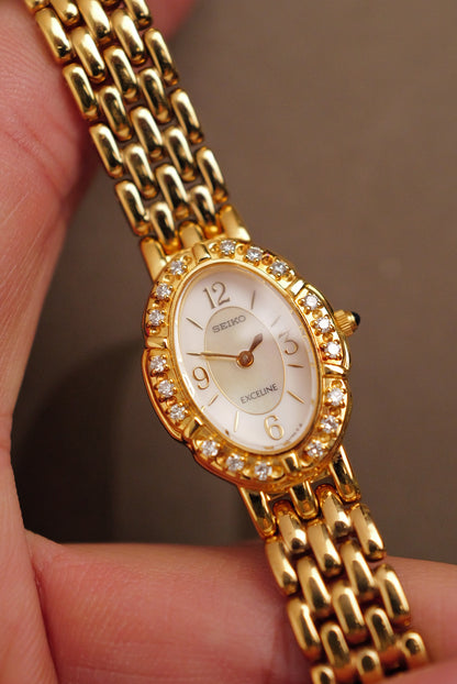 Seiko Exceline Mother of Pearl with gemstones Circa. 1991