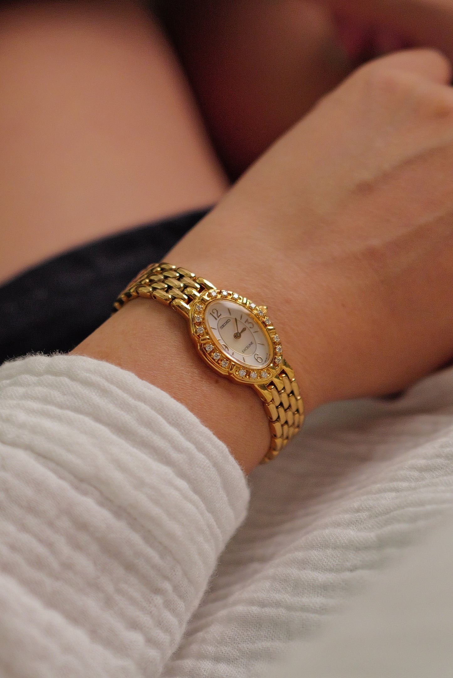 Seiko Exceline Mother of Pearl with gemstones Circa. 1991