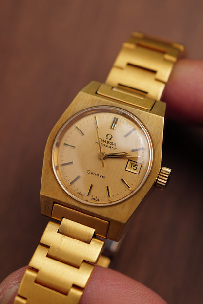 Ladies Omega Geneve Automatic "land dweller" Circa. 1970s