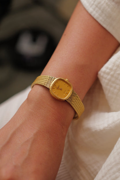 Longines integrated Bracelet Ladies Quartz with adjustable buckle