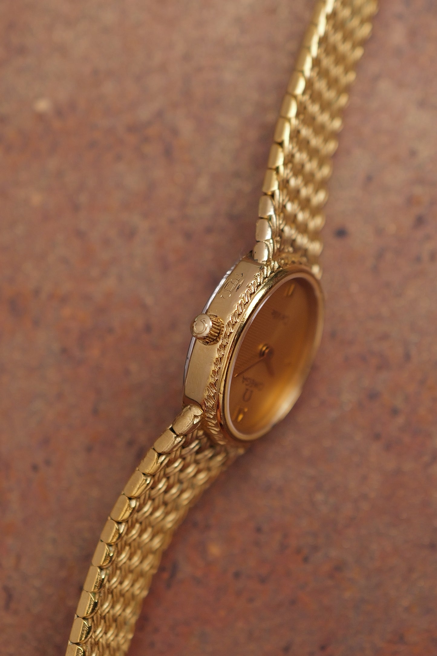 Omega de-ville "mini oval" Linen dial Integrated bracelet