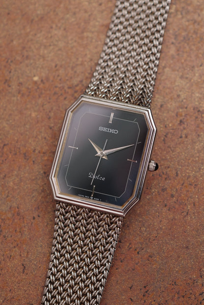 Seiko Dolce integrated bracelet "Sunburst Blue" Circa. 1985