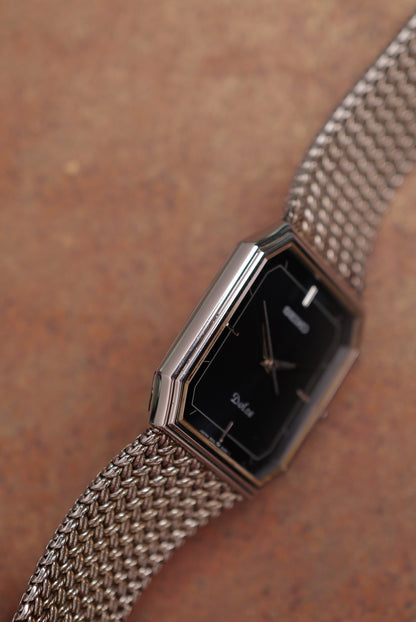 Seiko Dolce integrated bracelet "Sunburst Blue" Circa. 1985