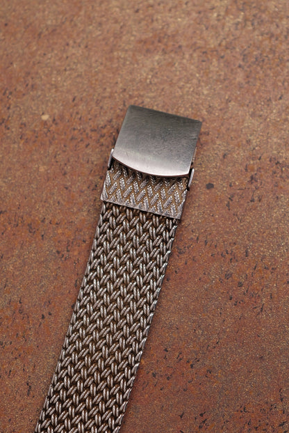 Seiko Dolce integrated bracelet "Sunburst Blue" Circa. 1985