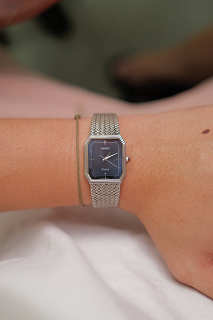 Seiko Dolce integrated bracelet "Sunburst Blue" Circa. 1985