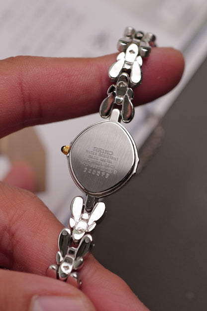 Seiko Exceline Mother of Pearl dial Tear-drop Bracelet Circa.1992