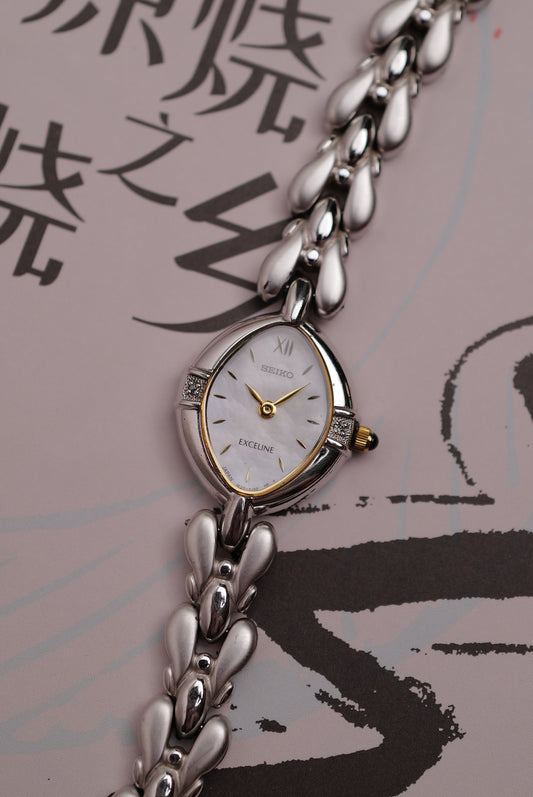 Seiko Exceline Mother of Pearl dial Tear-drop Bracelet Circa.1992