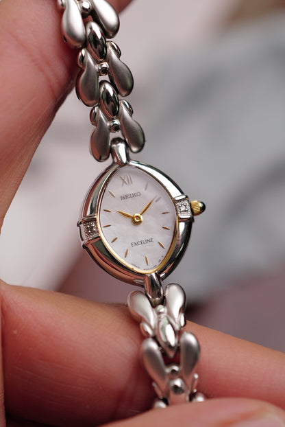 Seiko Exceline Mother of Pearl dial Tear-drop Bracelet Circa.1992