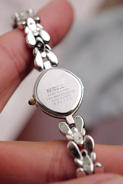 Seiko Exceline Mother of Pearl dial Tear-drop Bracelet Circa.1992