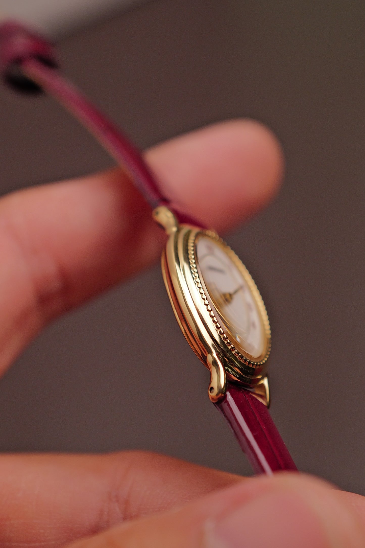 Seiko Exceline Mother of Pearl with beaded bezel Circa. 1992