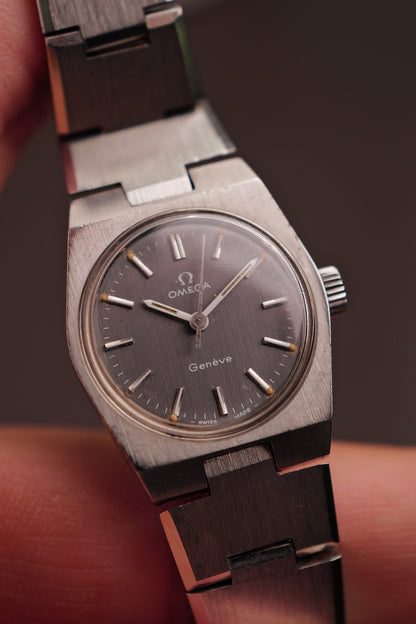 Ladies Omega Geneve "land dweller" Circa. 1970s