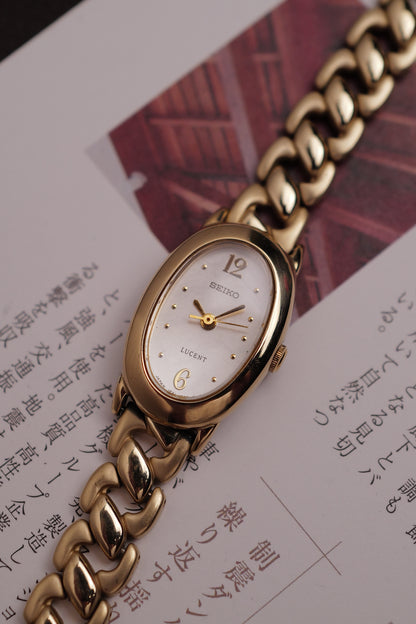 Seiko Mini Baignoire on integrated Bracelet Circa.1997