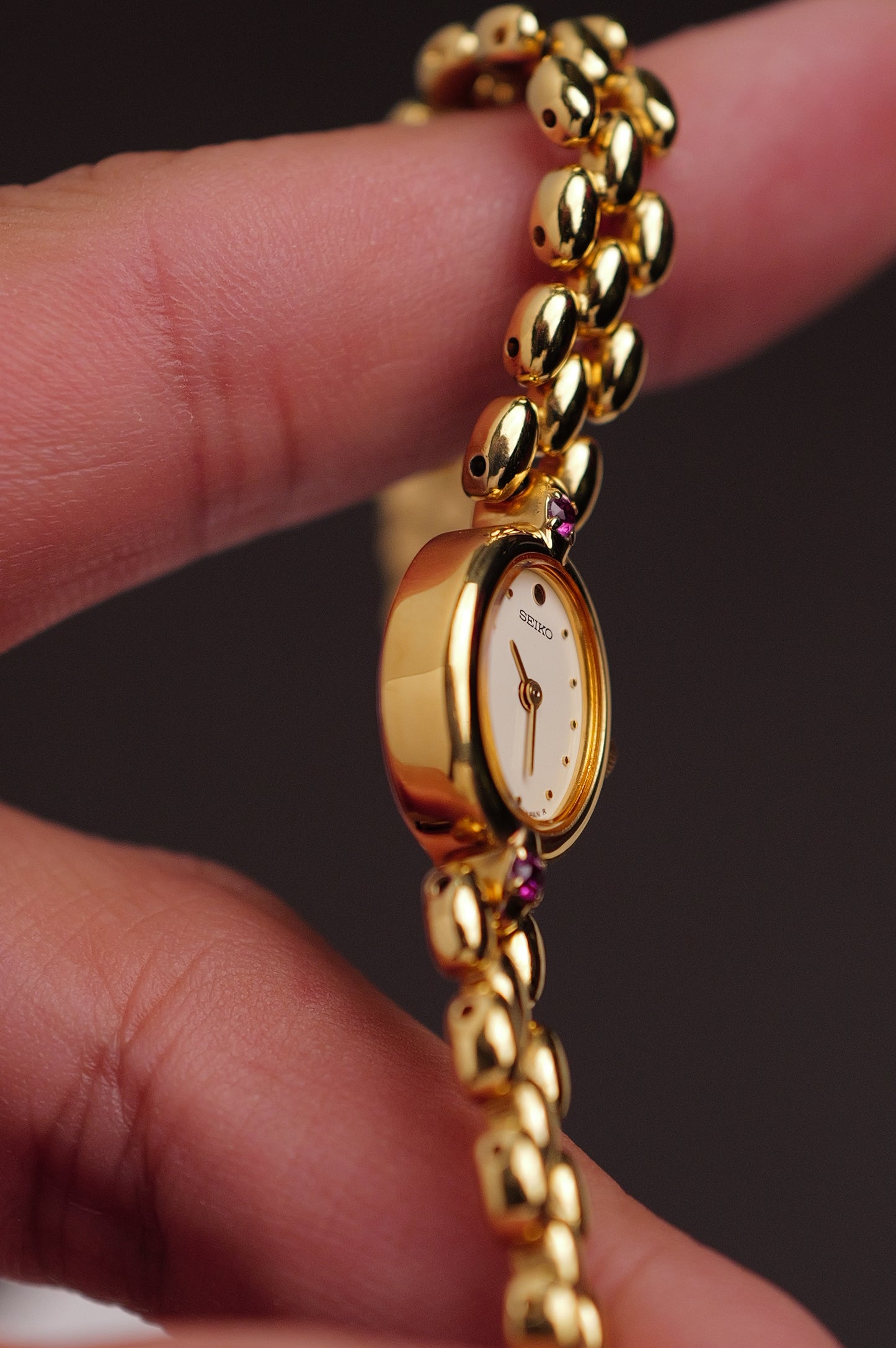 Seiko mini Oval "Ruby" 2 tone Circa.1992