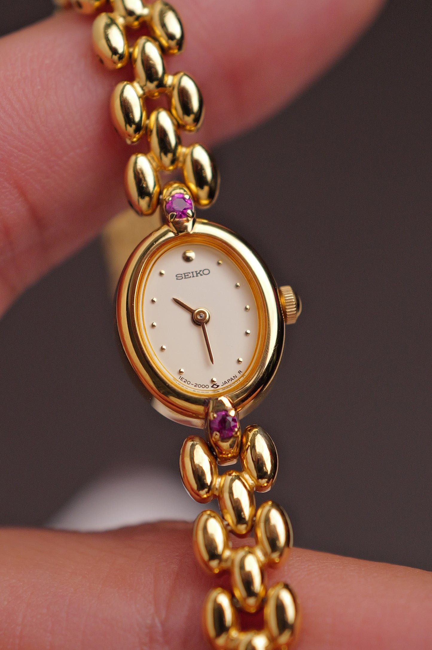 Seiko mini Oval "Ruby" 2 tone Circa.1992