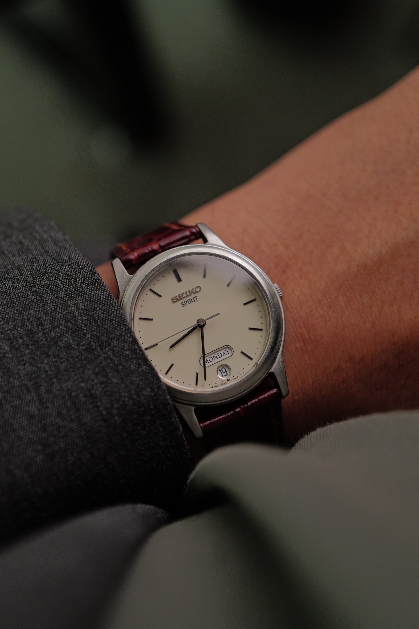 Seiko Spirit "Classic Day-date" Circa. 1993 w/ original bracelet