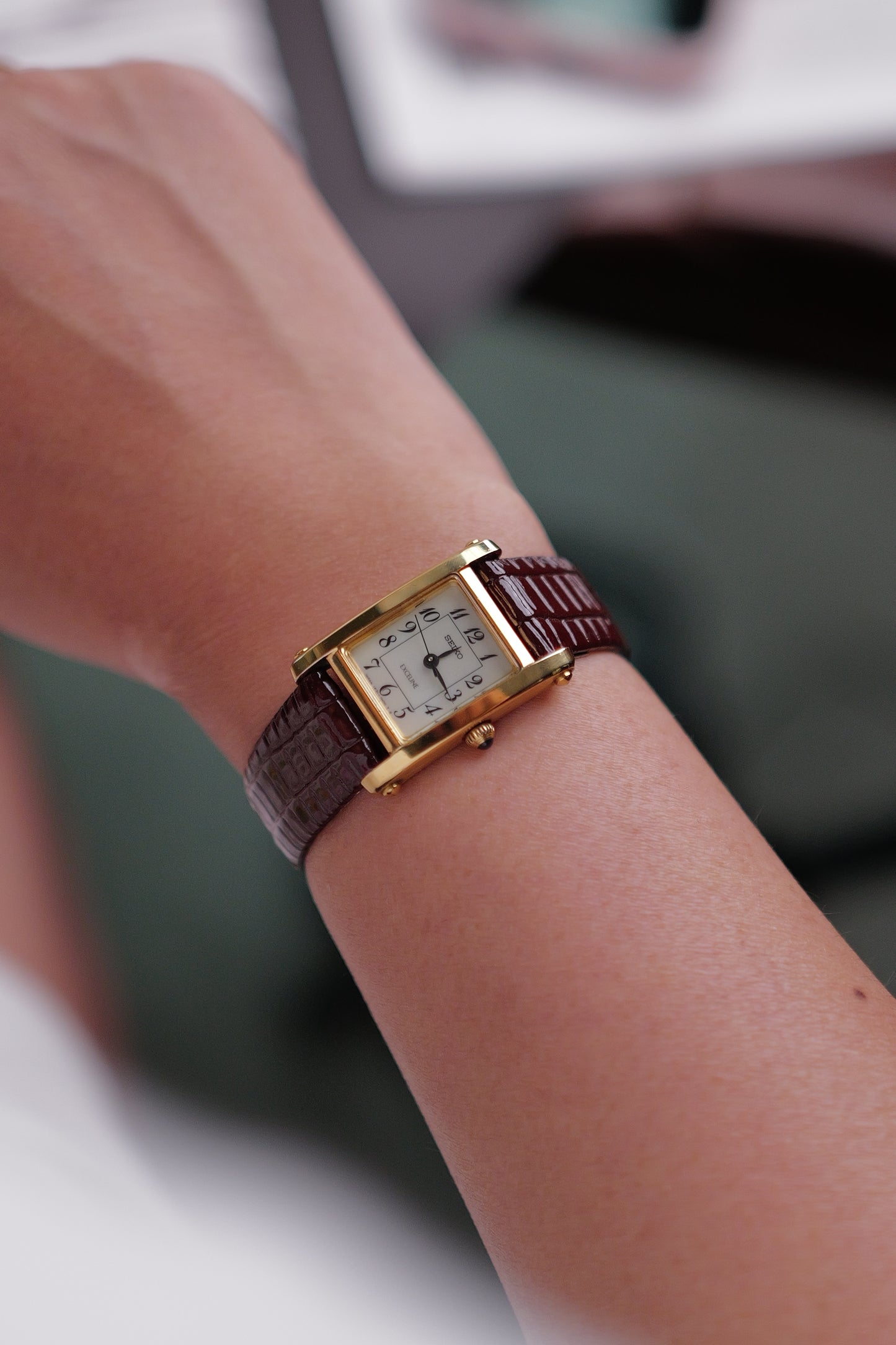 Seiko Exceline "Tank Normale" Mother of Pearl Circa. 1995