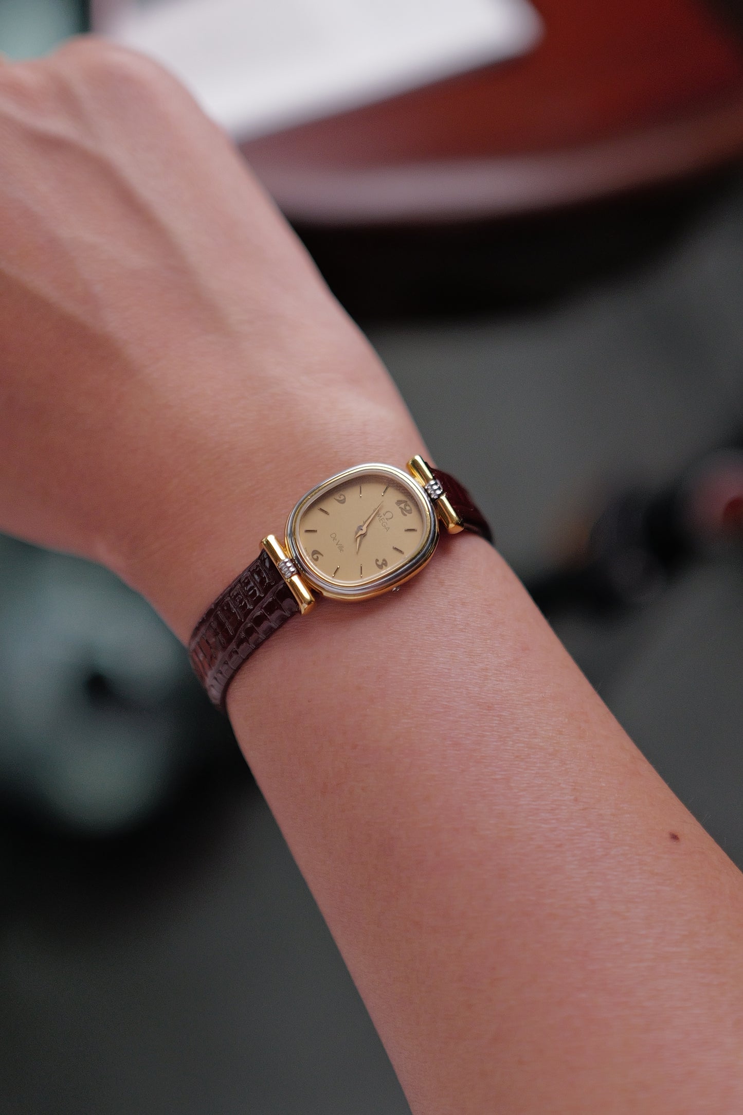 Omega Mini-ellipse "T-lugs" Circa. 1980s