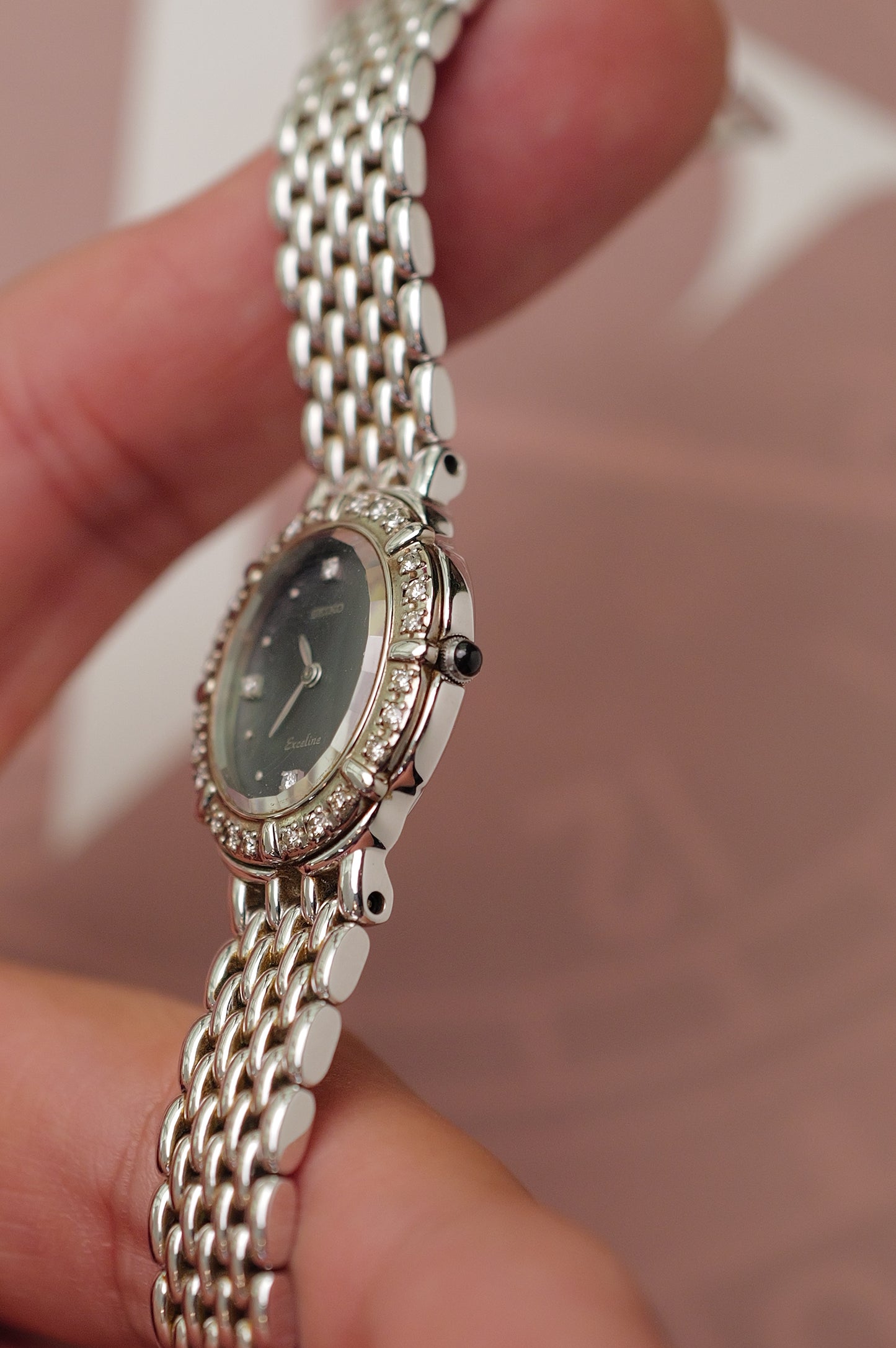 Seiko Exceline "Diamond petals" Mother of pearl circa. 1990