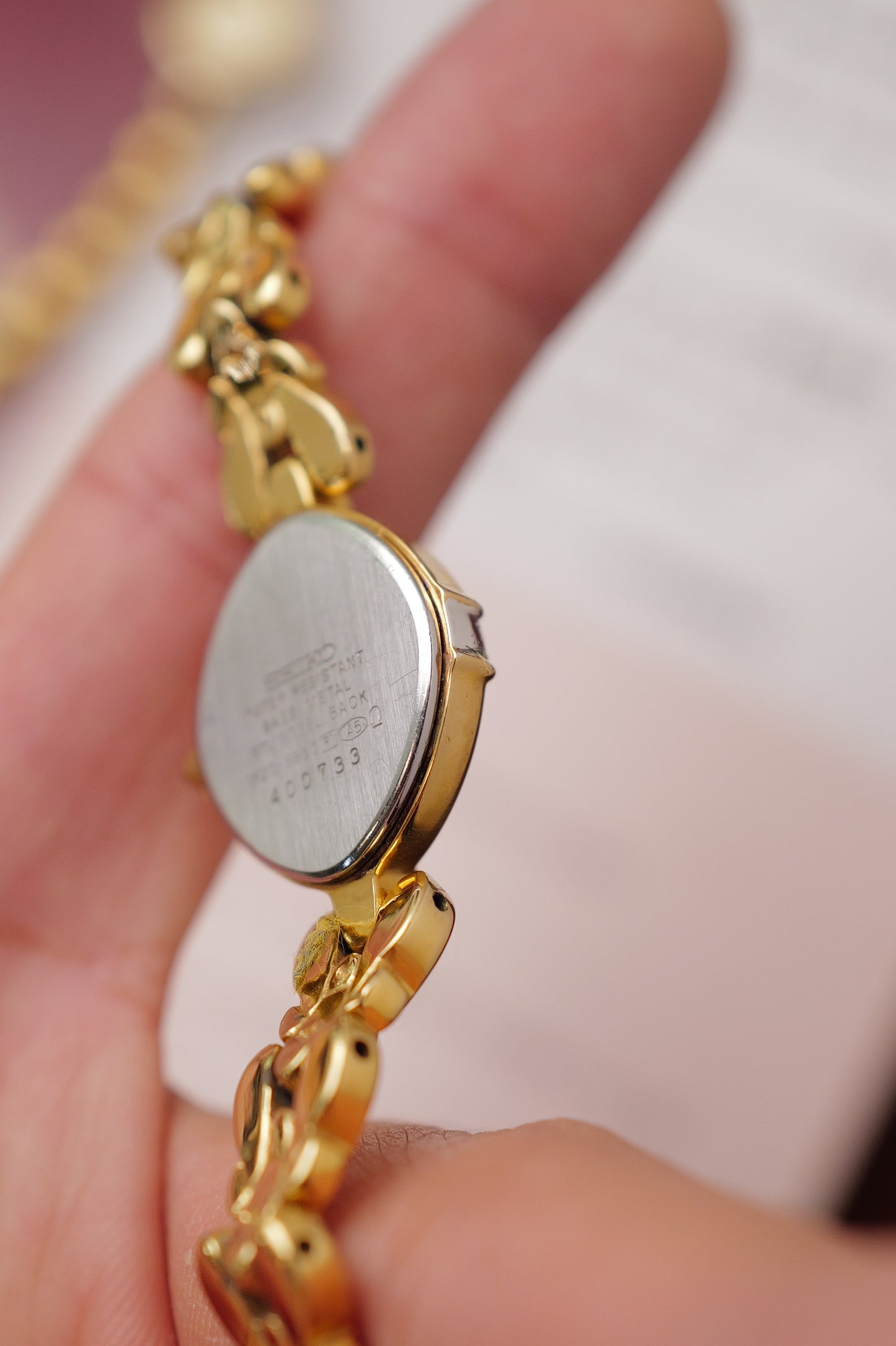Seiko Exceline Mother of Pearl dial Tear-drop Bracelet in Gold Circa. 1989
