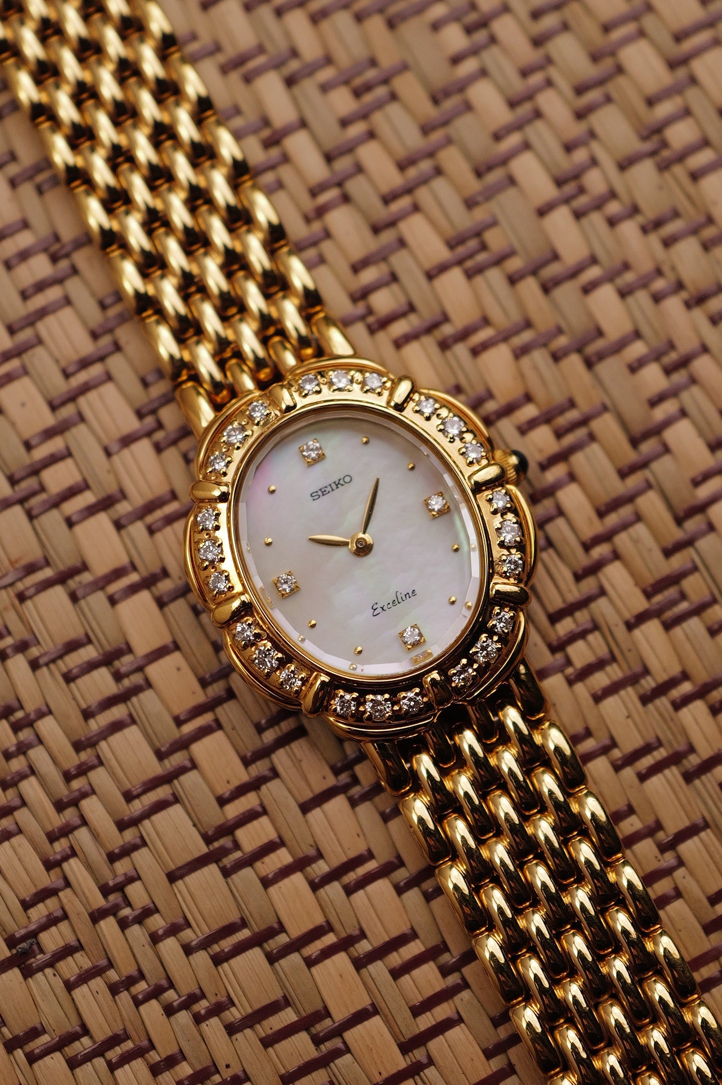 Seiko Exceline "Diamond Petal" Mother of Pearl Dial Circa. 1990