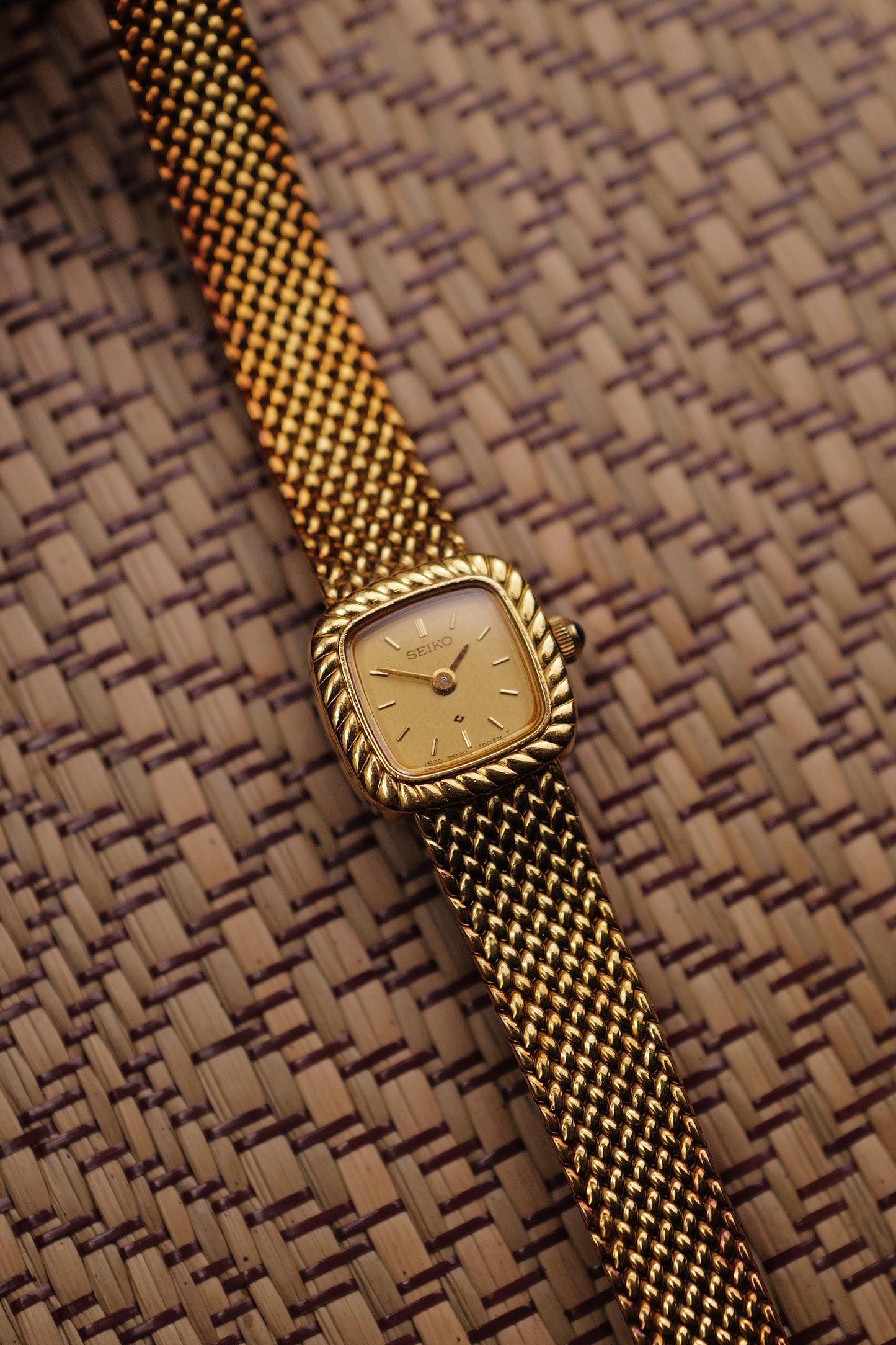 seiko "ribbon square" Circa. 1993