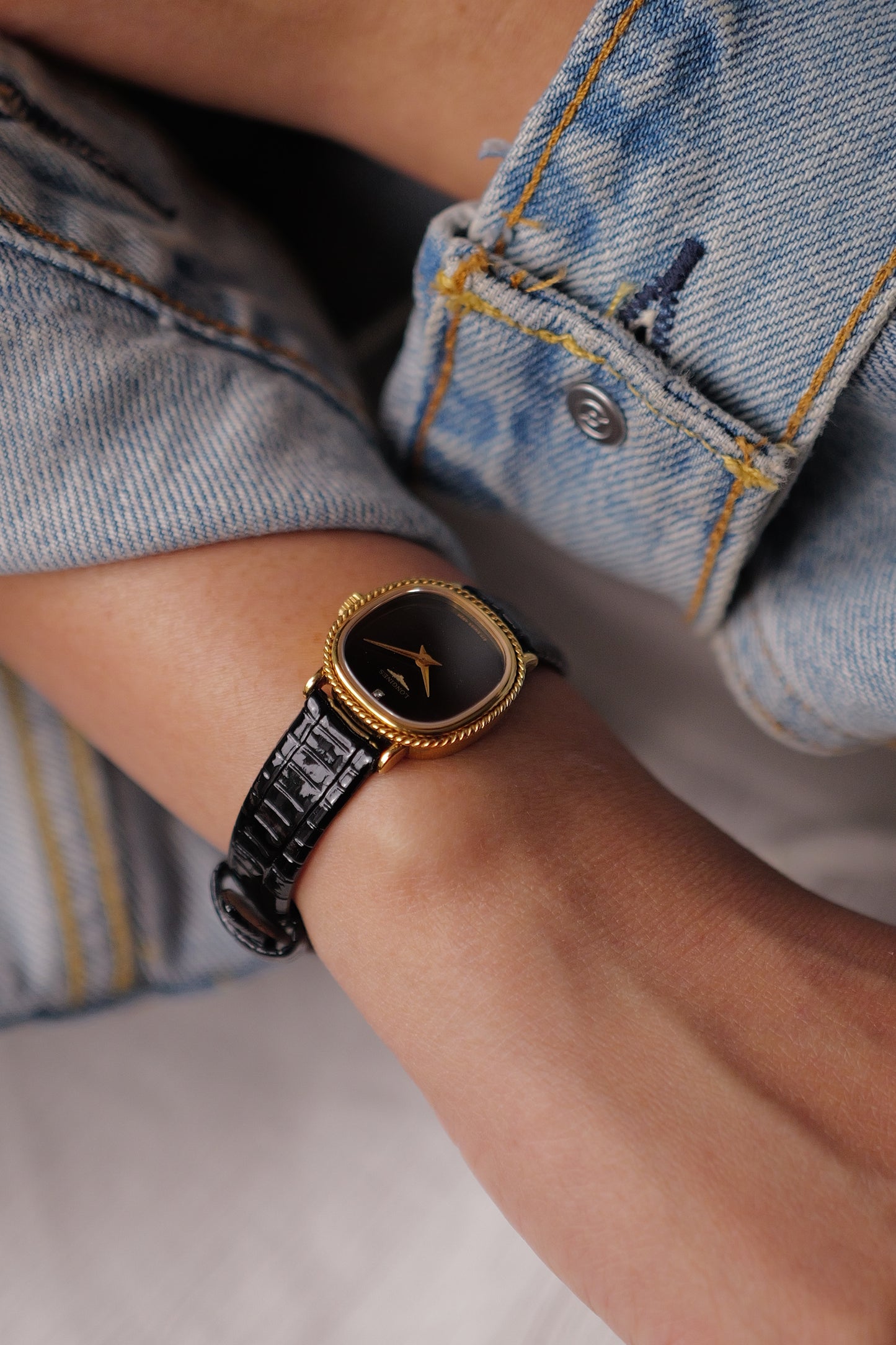 Longines "Ribbon Onyx" Cushion case Circa. 1970s