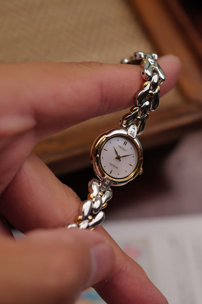 Seiko Exceline Mother of Pearl "2 tone teardrop" Circa. 1995