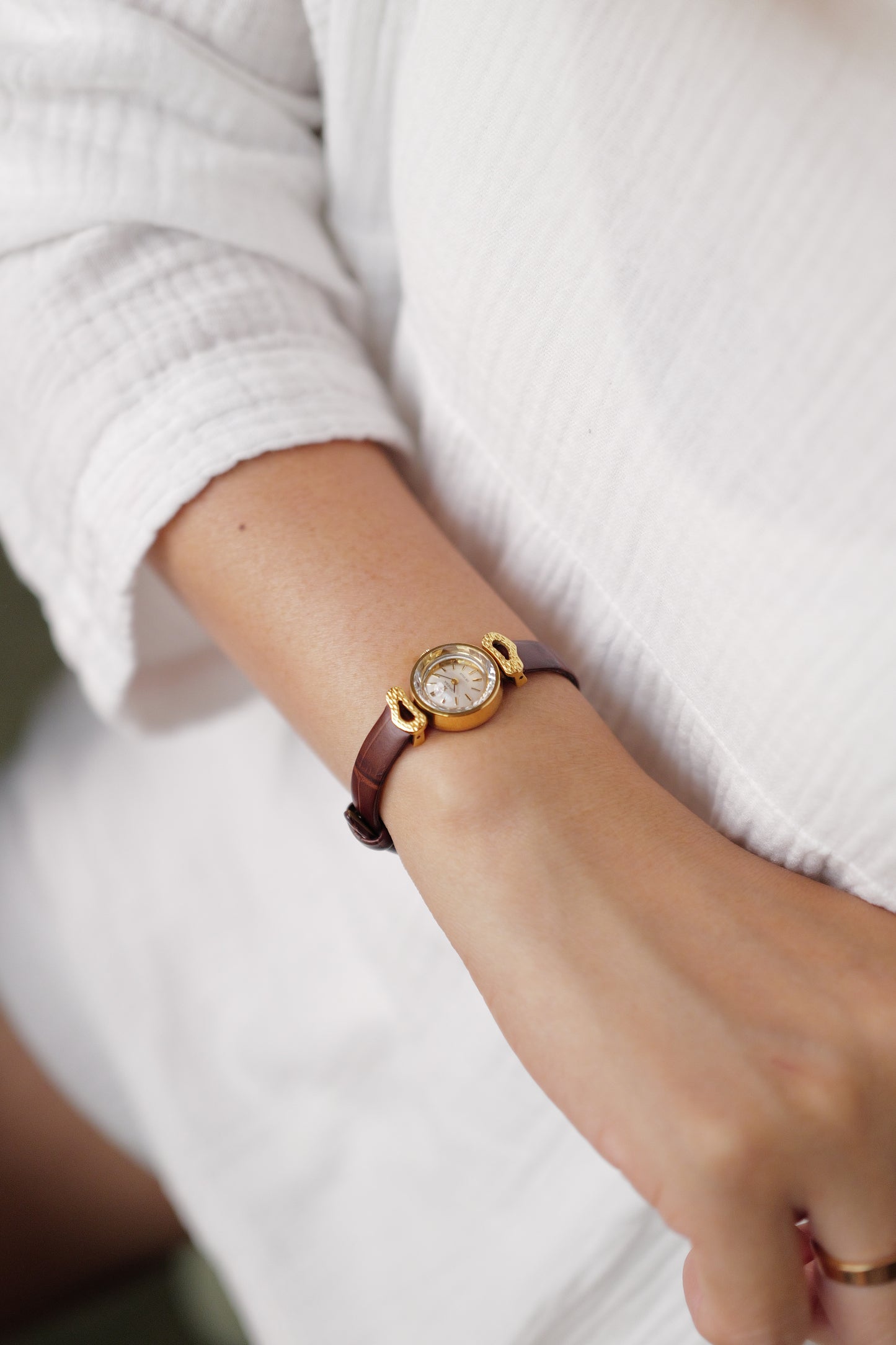 Omega "Cocktail Saphette" in gold  Circa. 1960s