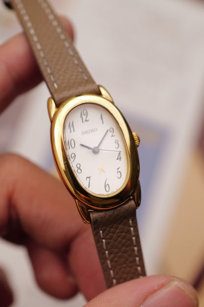 Seiko Ladies "Baignoire" Gold Circa. 1995