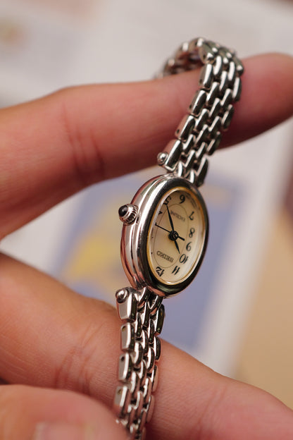 Seiko Exceline "Guilloche Oval" Circa. 1995