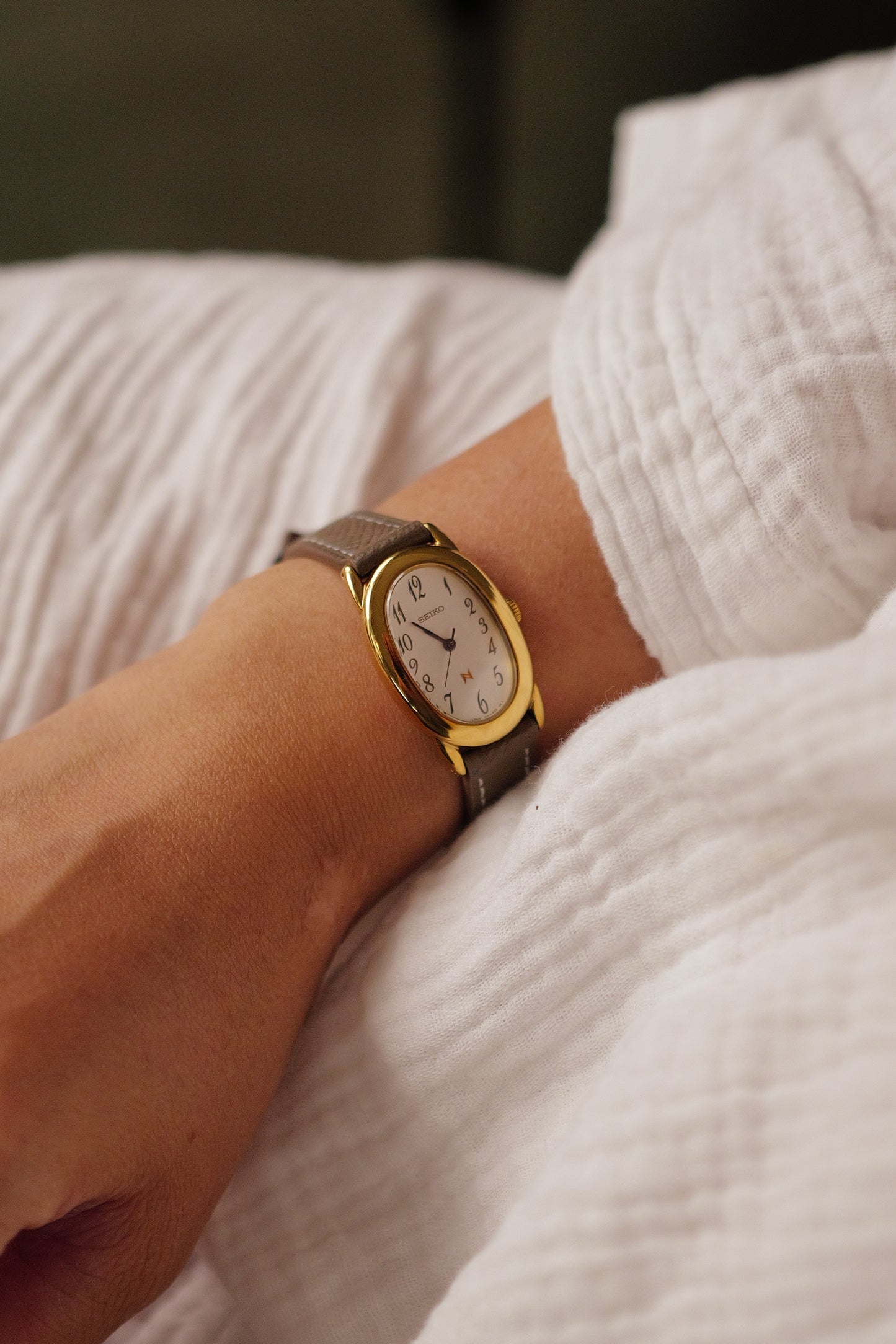 Seiko Ladies "Baignoire" Gold Circa. 1995